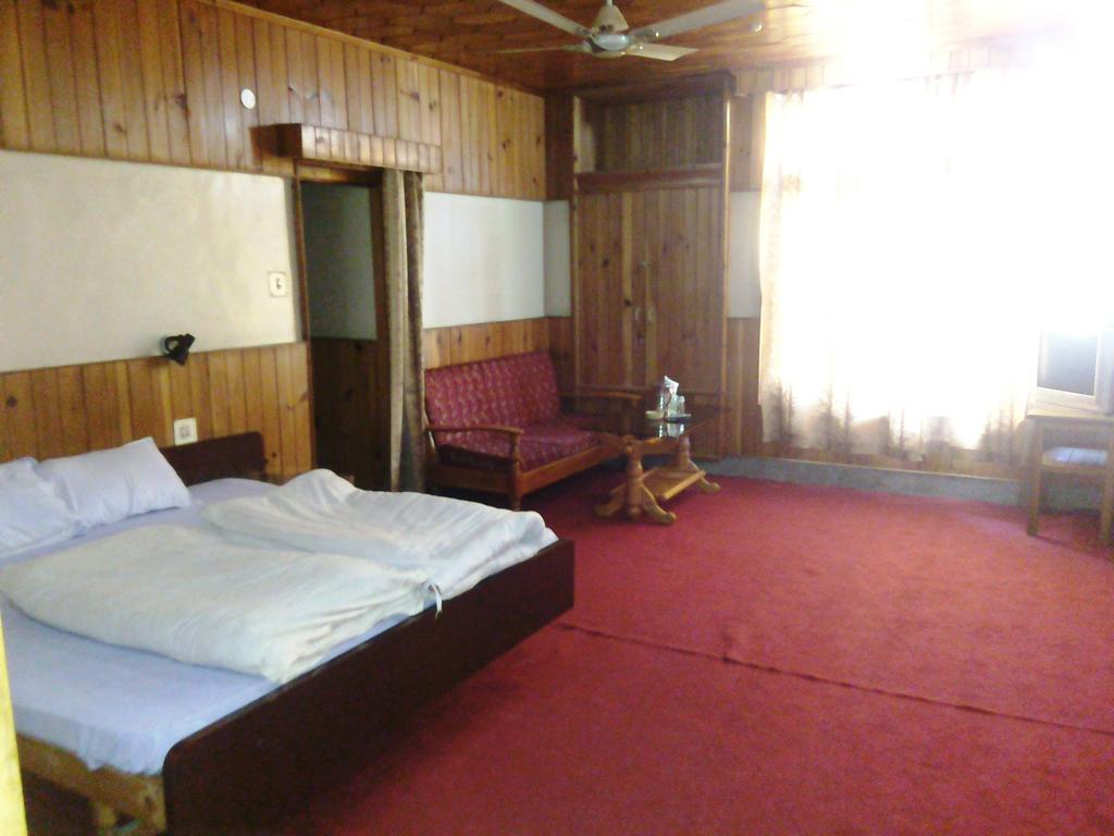 Hotel Vikrant Manāli Zimmer foto