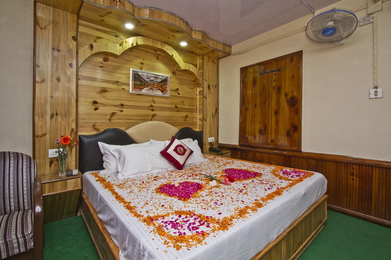 Hotel Vikrant Manāli Exterior foto